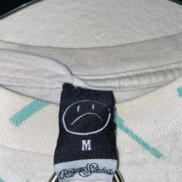 EUC | Rogue Status | Teal and White T-shirt | Size Medium - Picture 3 of 6